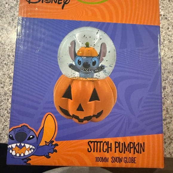 Disney STITCH 6" Snow Globe  NEW - Picture 2 of 8